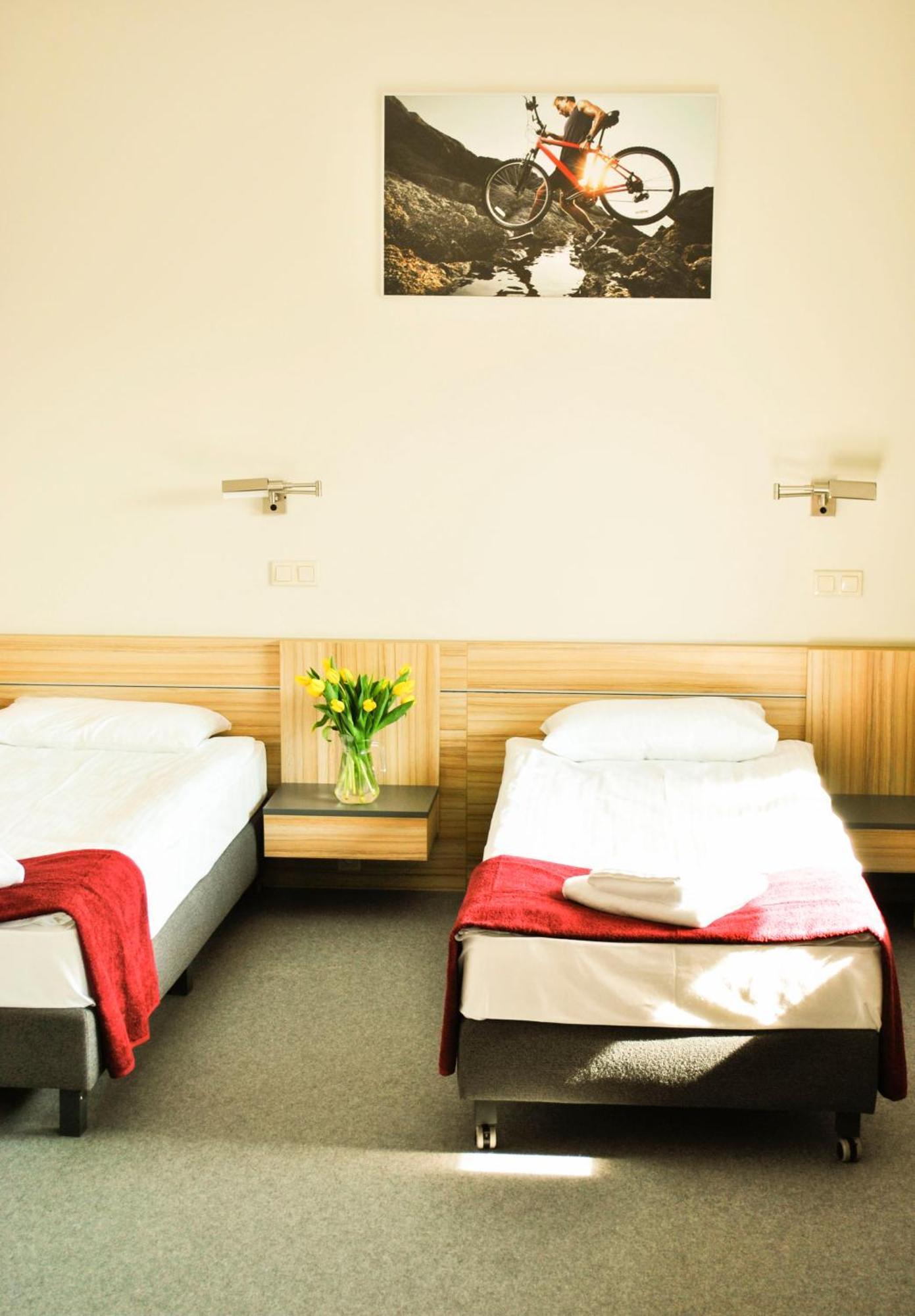 Hotel Aqua-Zdroj Wałbrzych Esterno foto