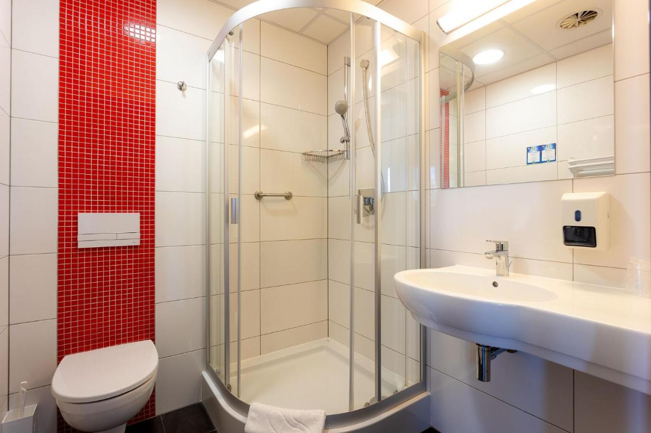 Hotel Aqua-Zdroj Wałbrzych Esterno foto